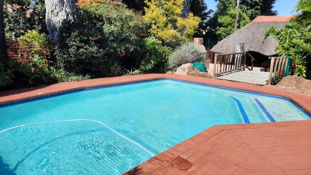Legaeng Cottage - Serenity Pretoria Exterior photo
